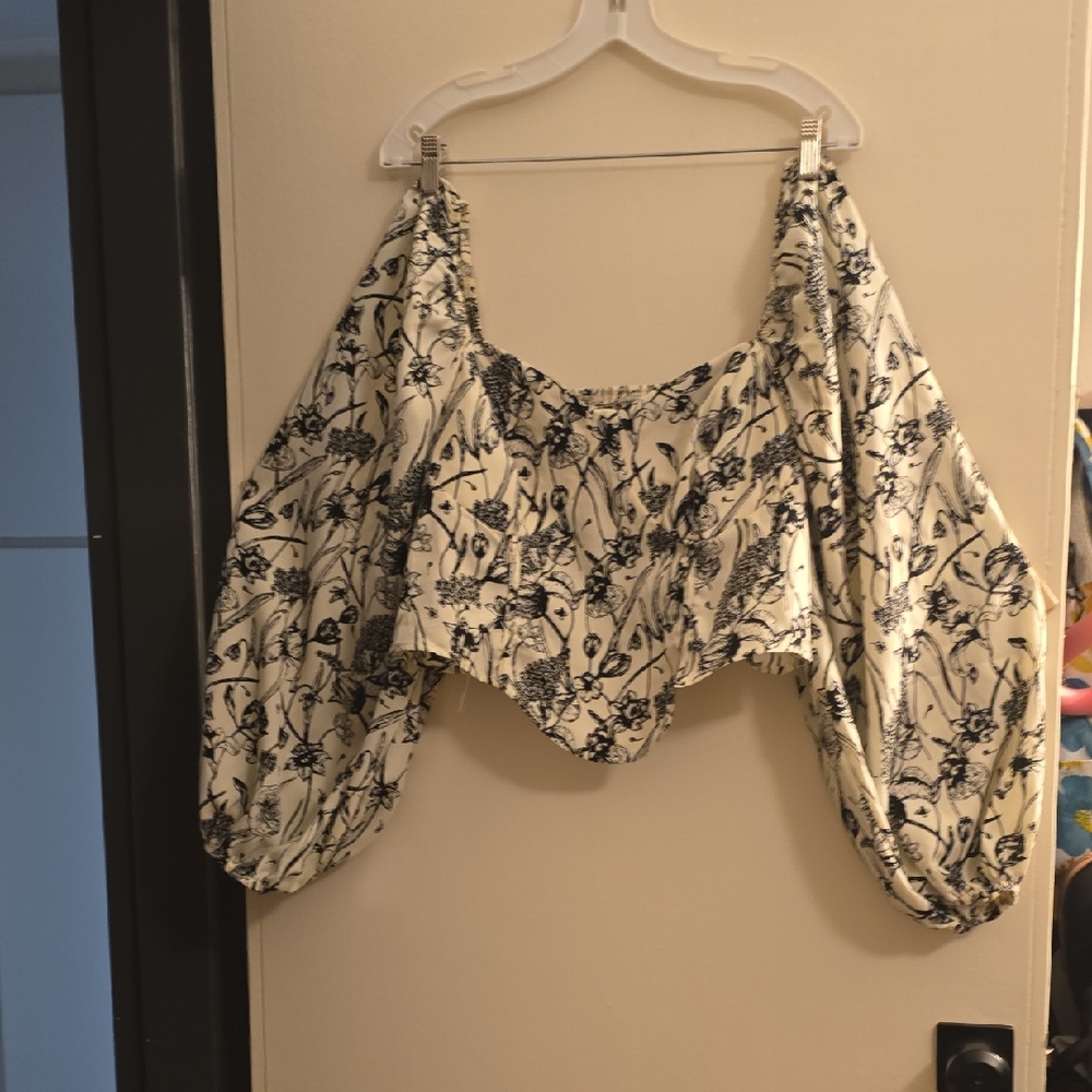 Chic Black Floral Women's Blouse